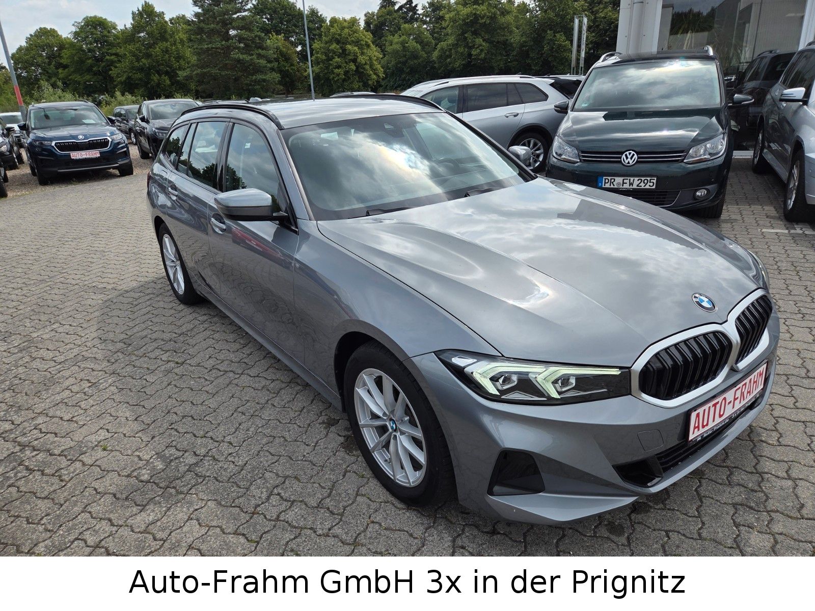 BMW 320 3 Touring 320 d xDrive LED NAVI foto 16