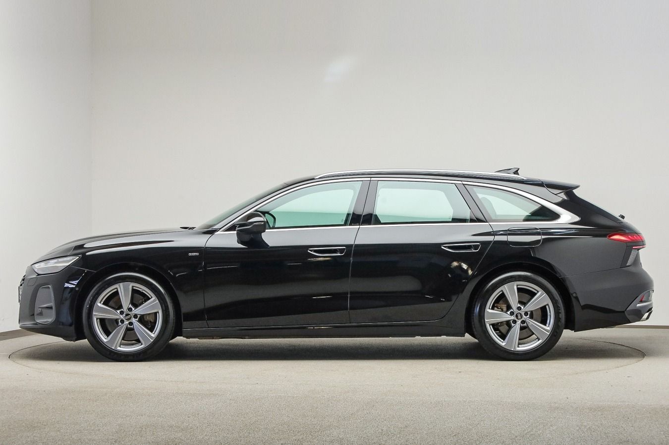 Audi A6 Avant e-hybrid quattro S-LINE*MATRIX*HUD*AHK* imagem 3