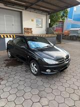 Peugeot 206cc Cabrio Mit NEU Tüv bis 06.28 - Peugeot 206 Gebrauchtwagen in Hamburg