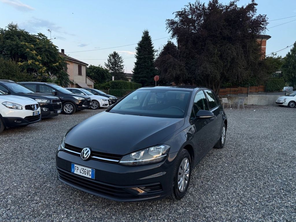 Image of Volkswagen Golf