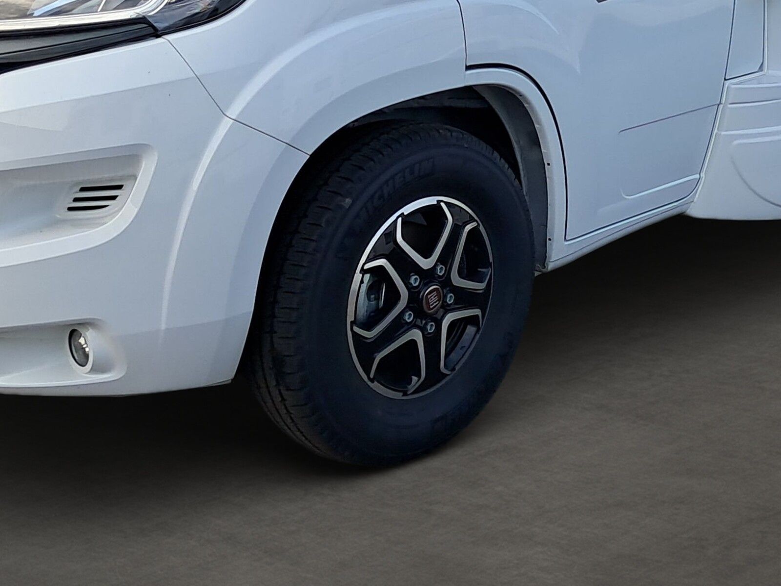 Fahrzeugabbildung Eura Mobil Profila T PT 660 EB Dachklima/Mark./Mondial