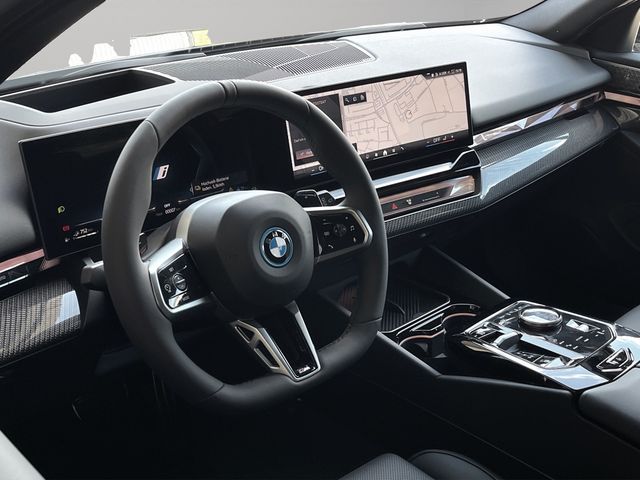Foto Nummer 7: BMW 550e xDrive