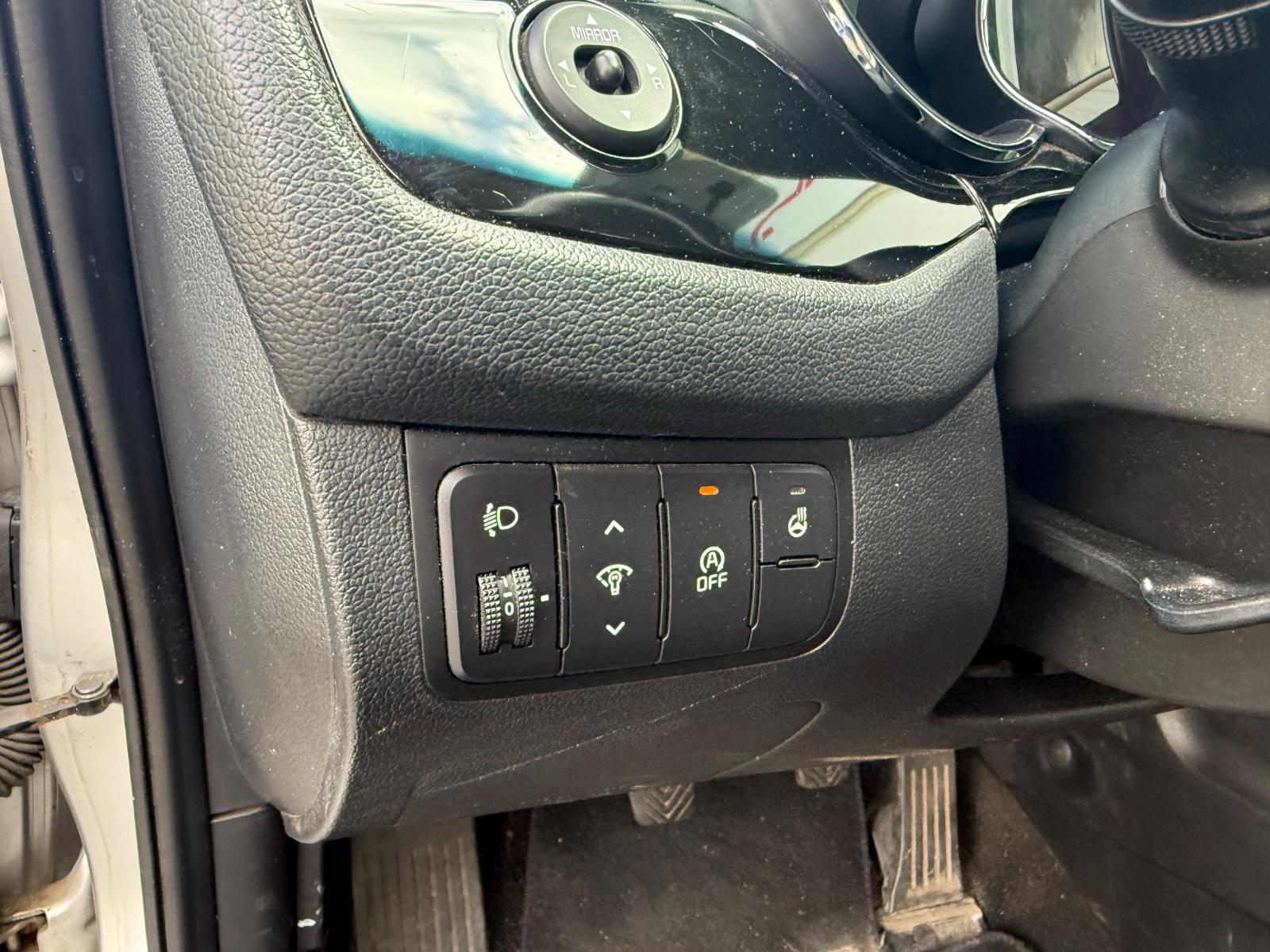 Kia cee'd 2015 — photo 21
