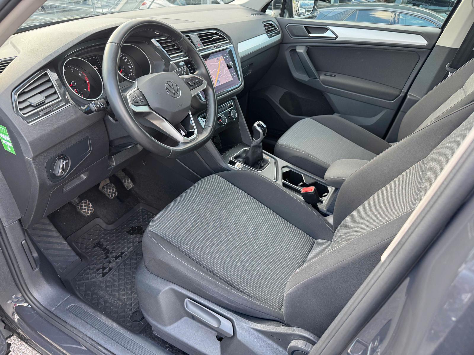 Volkswagen Tiguan 1.5 TSI AHK NAVI PDC LED SHZ KLIMA 17", миниатюра 11