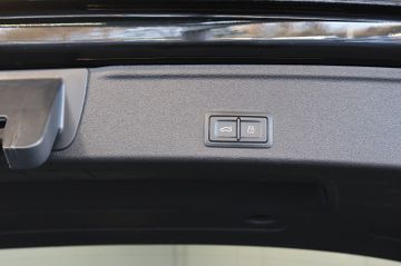 Audi A4 Avant 35 TFSI NAVI+CARPLAY+KEY+LED+17"