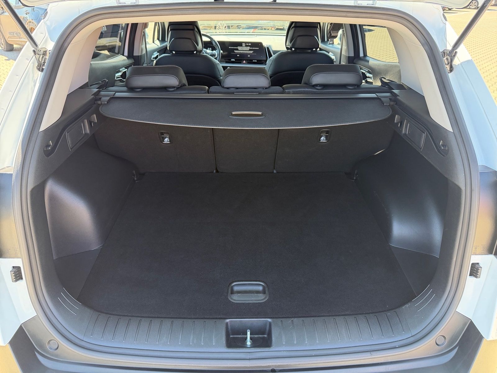 Fahrzeugabbildung Kia SPORTAGE 1.6T 48V 2WD DCT VISION KOM