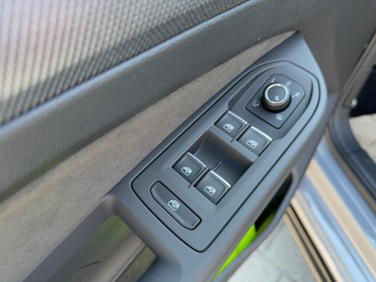 Volkswagen Golf R-Line 1,5 l eTSI (150 PS) Head-up*Navi*LED, миниатюра 17