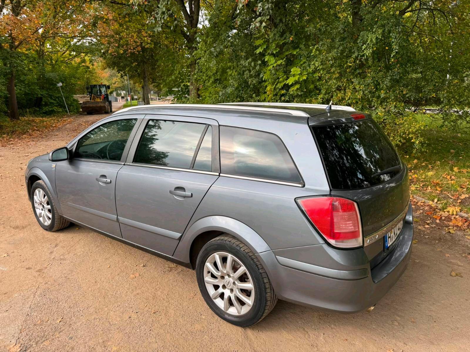 Opel Astra 2005 — engine 122 HP (90kW)