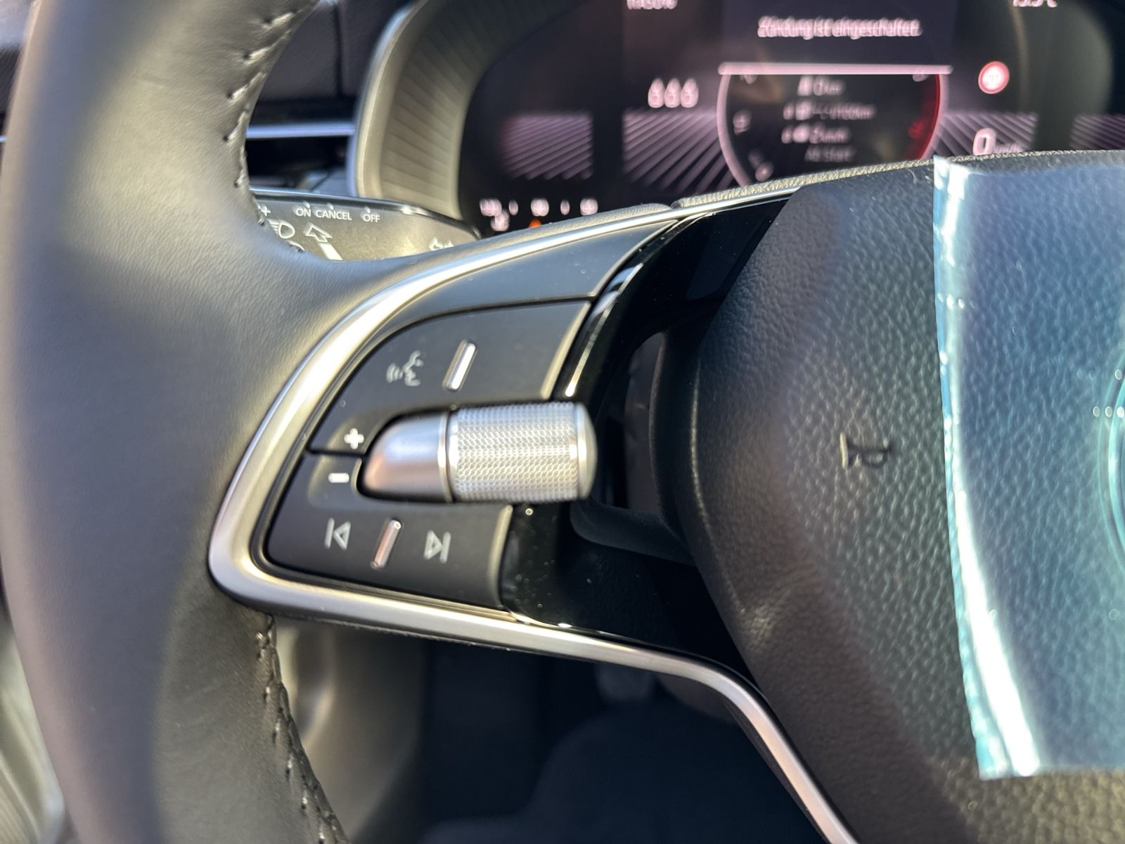 Kamiq 1.0 TSI Essence, Smartlink, Bluetooth, Win