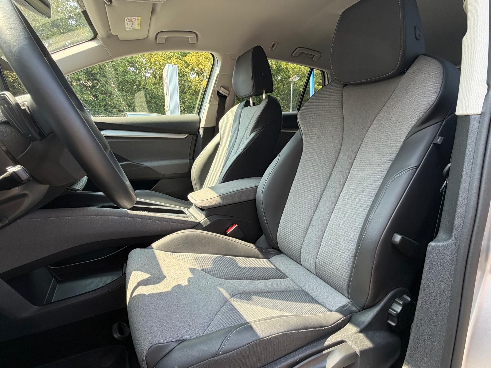 Fahrzeugabbildung SKODA Enyaq 85 4x4 Loft NAVI+LED+SHZ+KAMER+ACC+DAB+WP+