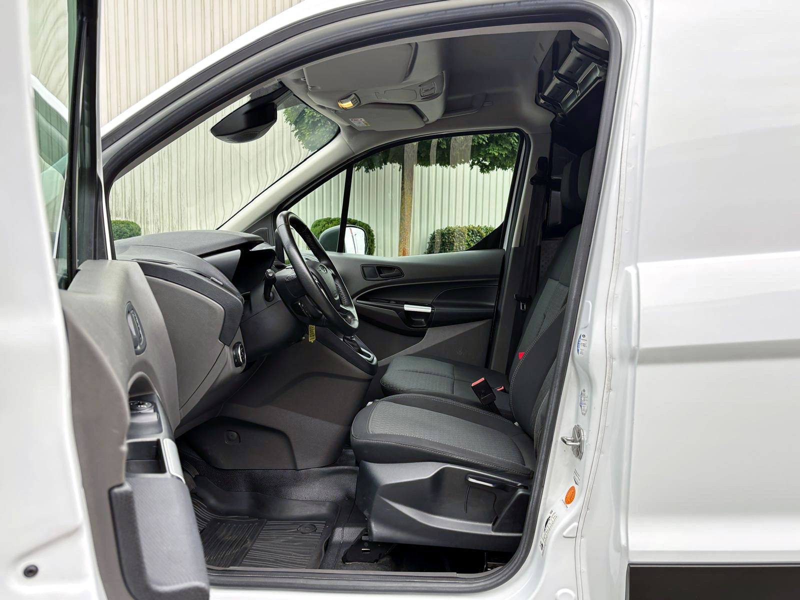 Fahrzeugabbildung Ford Transit Connect Kasten Trend Autom. SHZ KAM PDC