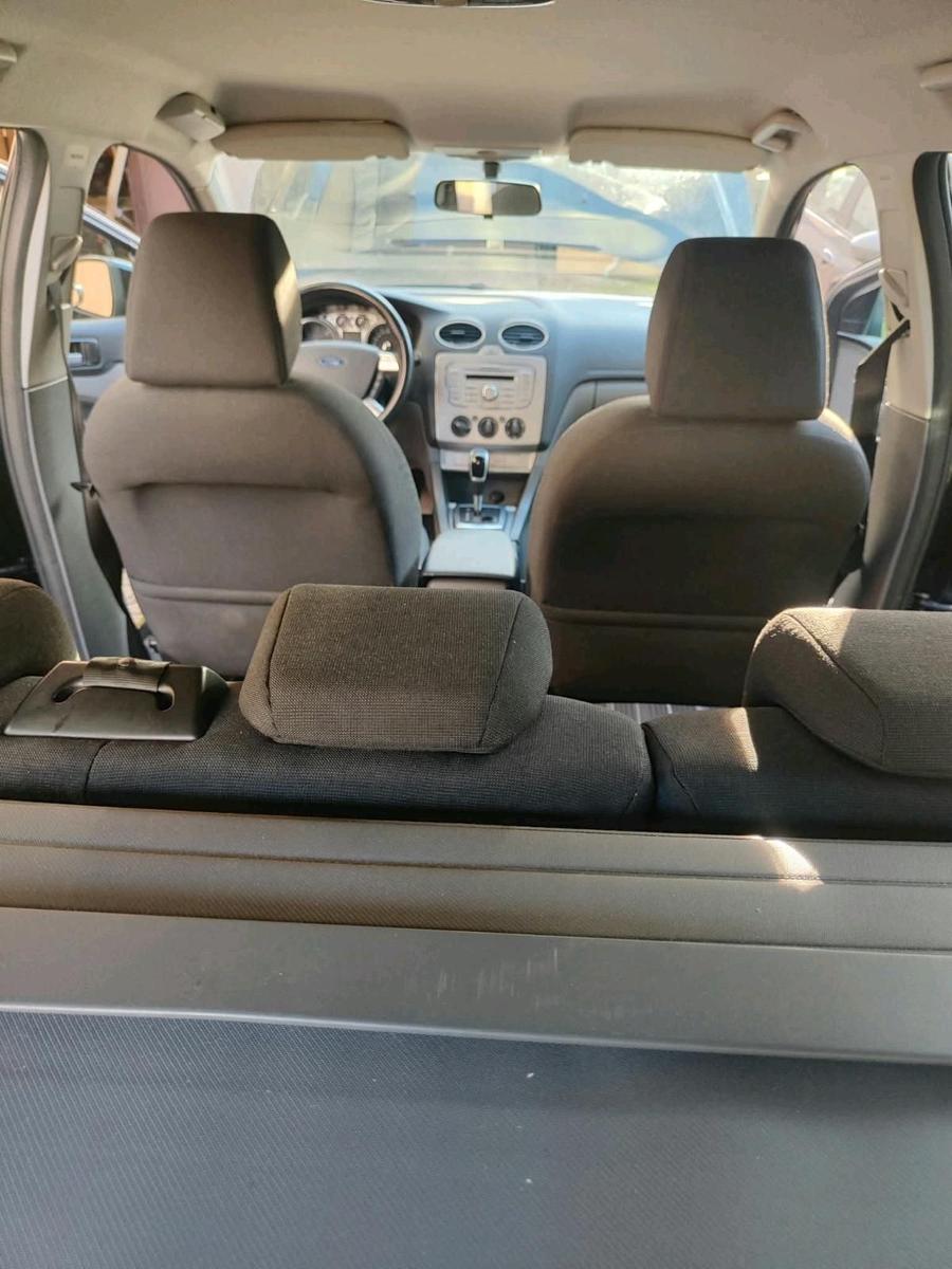 Ford Focus 2009 — photo 10