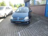 Nissan Tino - gebrauchte Nissan Almera Tino aus dem Jahr 2004