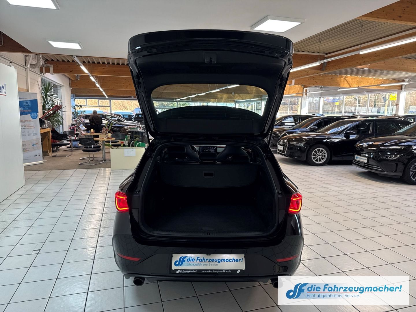 Fahrzeugabbildung CUPRA Leon Sportstourer AD Navi Digitales Cockpit Memo