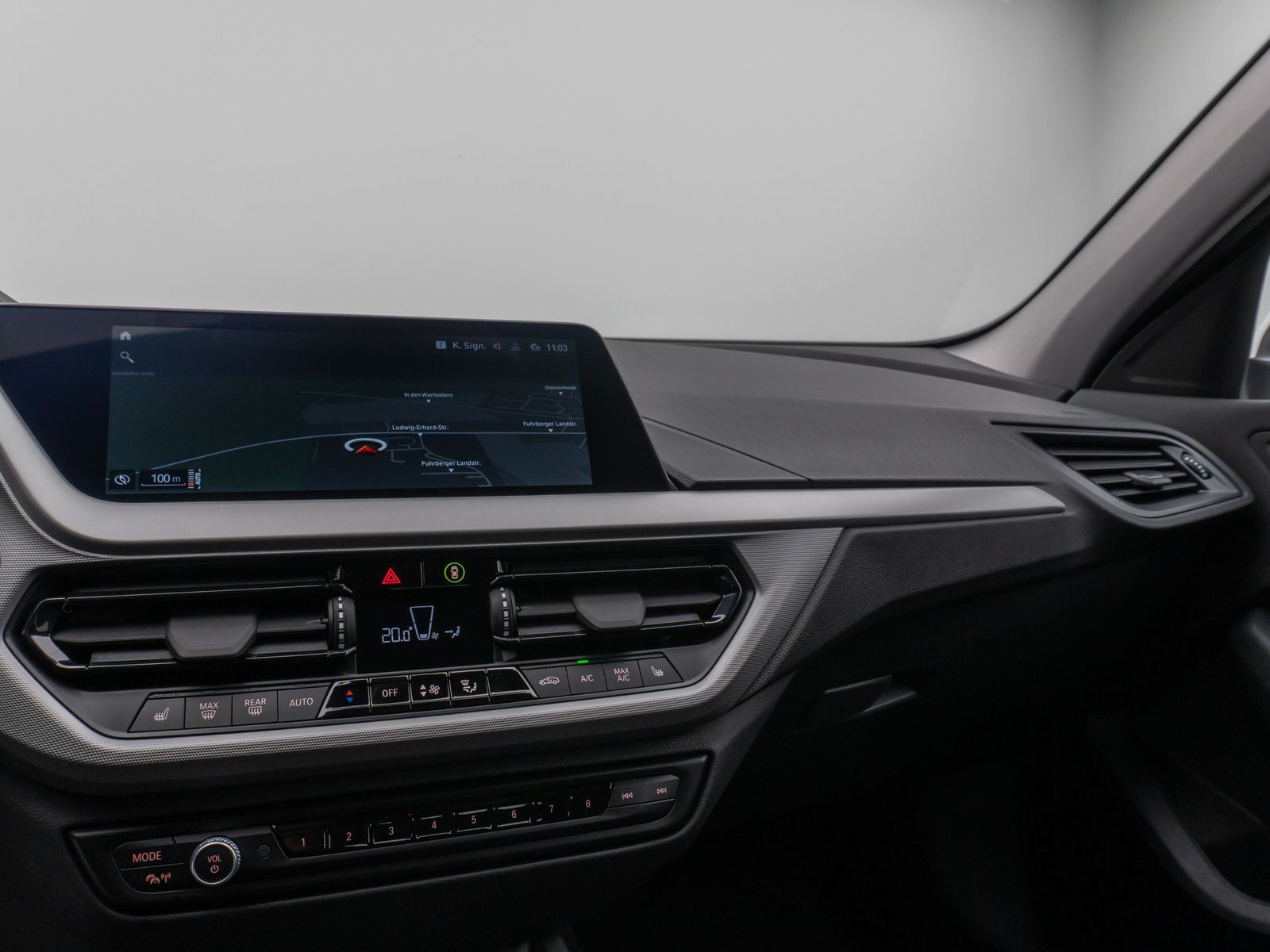 Fahrzeugabbildung BMW 116i Aut PDC DAB CockpitPro Limit NotbremsAssist
