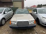 Mercedes-Benz 230 - gebrauchte Mercedes-Benz 230 aus dem Jahr 1986