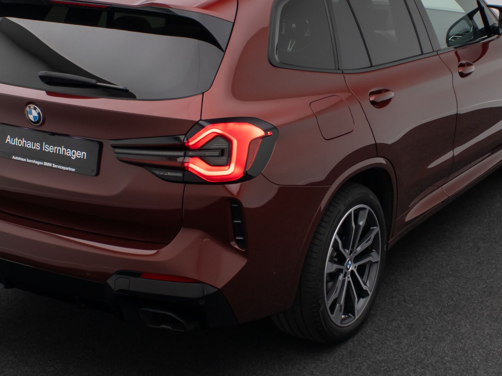 Fahrzeugabbildung BMW X3 M40d Panorama Kamera DAB H/K AHK Komfort 20"