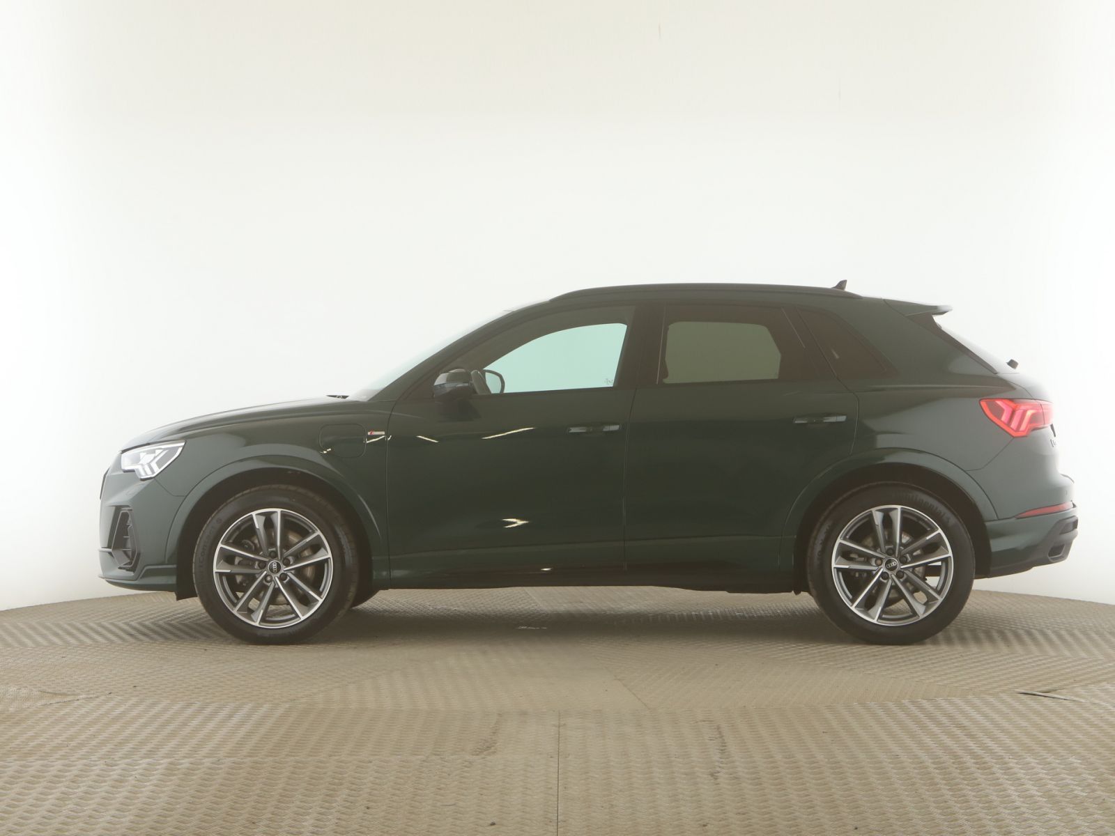 Audi Q3 45 TFSIe S line HYBRID+AHK+Matrix+PDC+SitzH+M foto 3