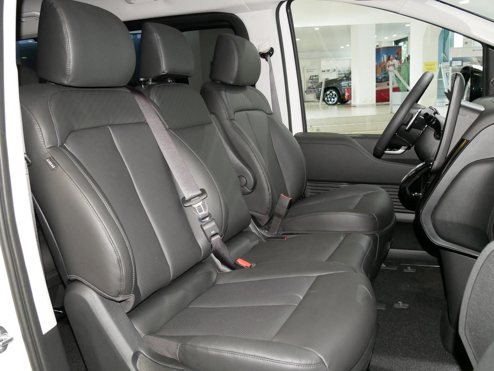 Hyundai STARIA - Bild 3
