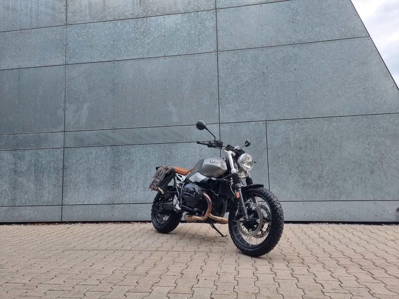 Fahrzeugabbildung BMW R nine T Scrambler Navi, Wilbers, Akrapovic