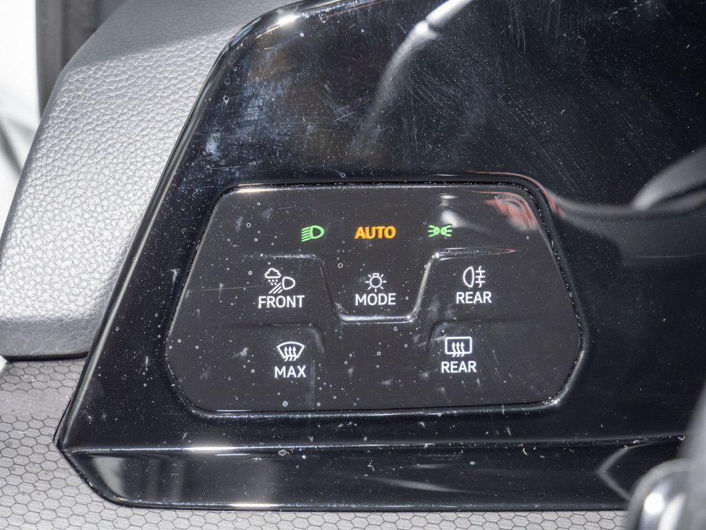 Volkswagen Golf VIII GTI 2.0 TSI LED APP Keyless ParkAssist, миниатюра 17