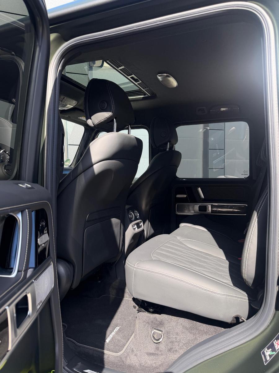 Mercedes-Benz LARTE DESIGN WINNER EDITION G 63 AMG FULL CARBON