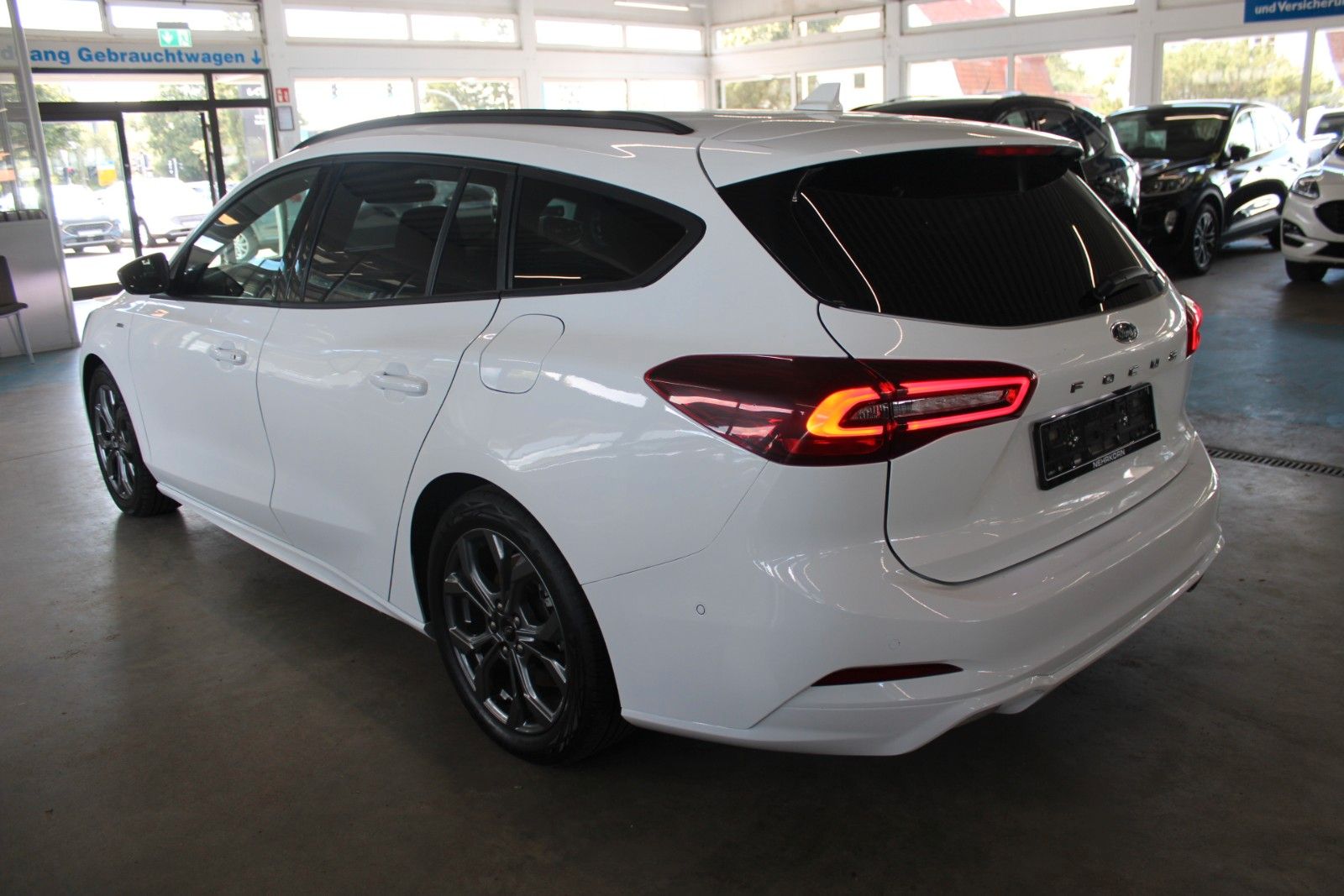 Fahrzeugabbildung Ford Focus ST-Line Aut. LED ACC BLIS WinterPaket uvm.