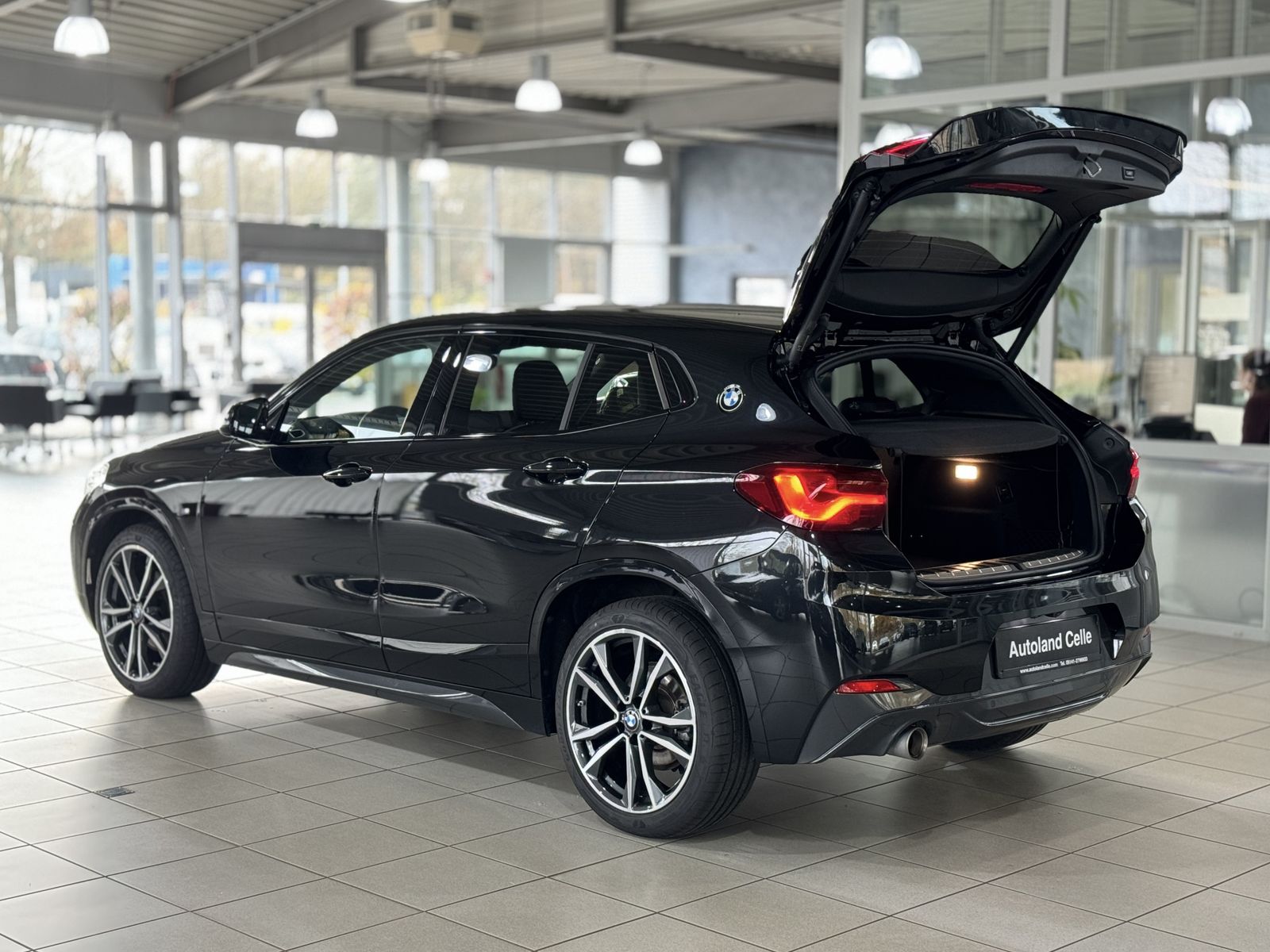 Fahrzeugabbildung BMW X2 sD18i M Sport Kamera DAB Lordos Navi Leder