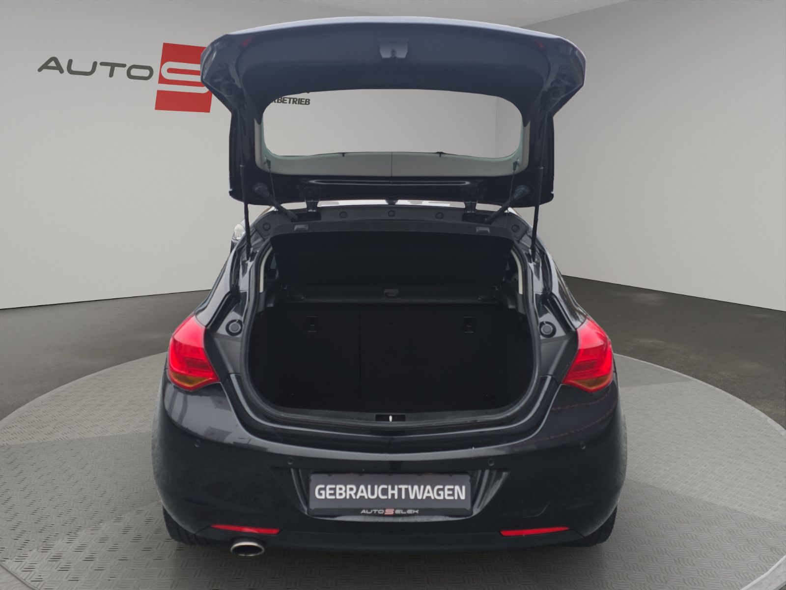 Fahrzeugabbildung Opel Astra J Lim. 5-trg Design Edition Klima Tempomat