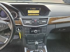 Fahrzeugabbildung E 200 NGT BlueEfficiency NGD