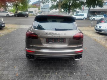 Porsche Cayenne - 7