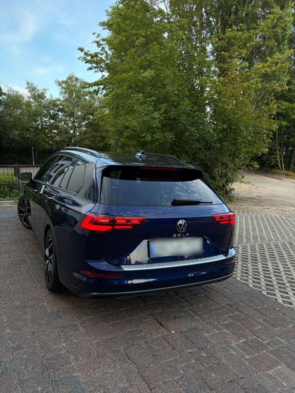 Image of Volkswagen Golf