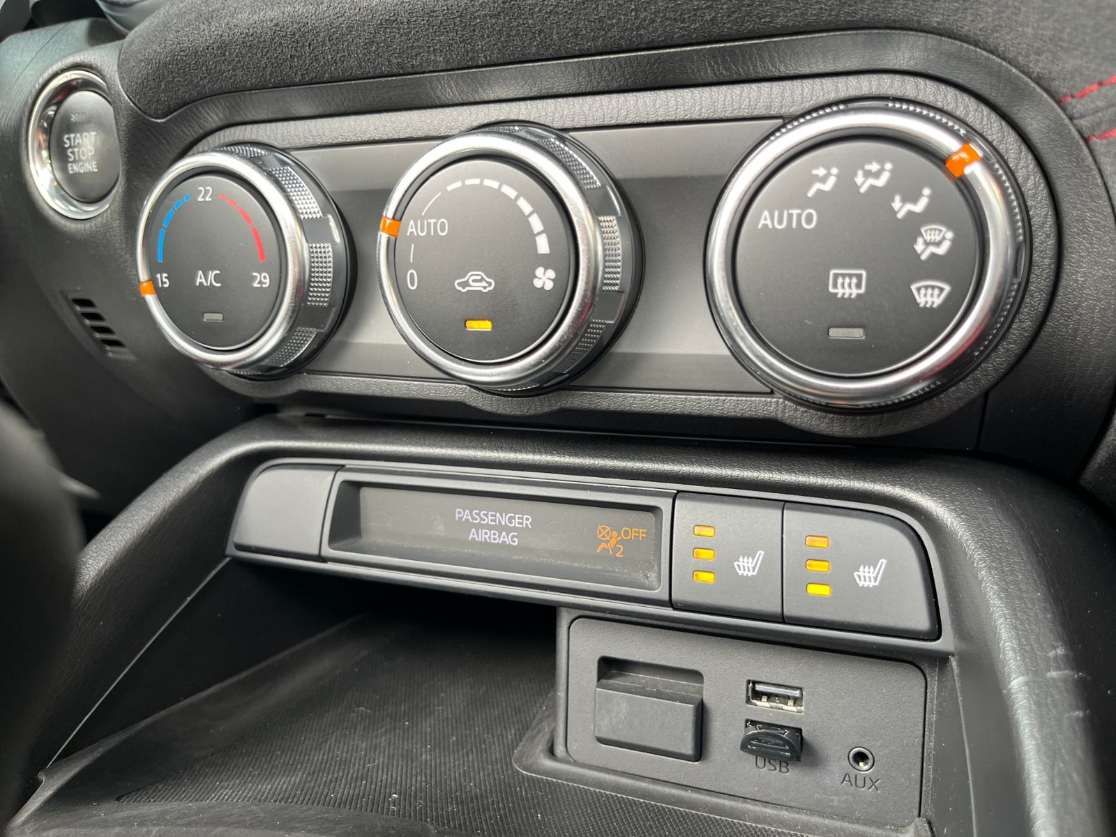 Fahrzeugabbildung Abarth 124 Spider Turismo LED DAB LEDER NAV SHZ