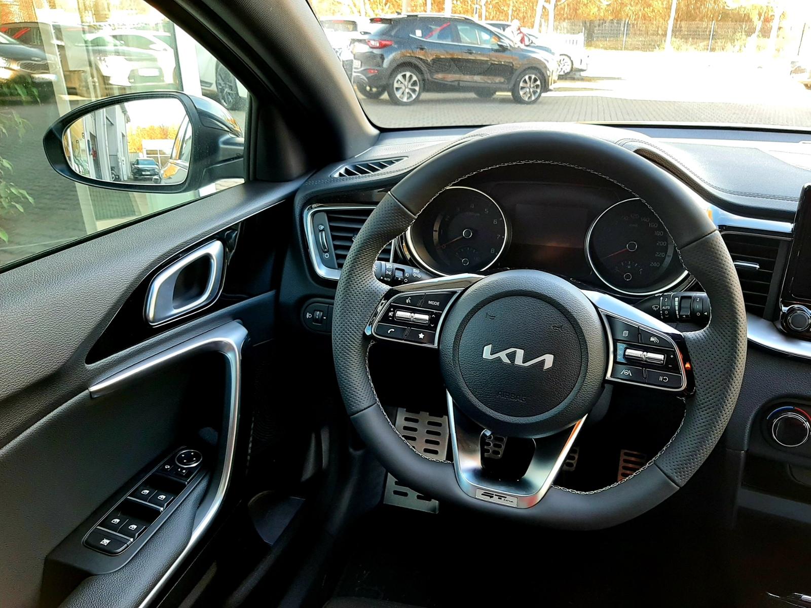 Kia Proceed 1.5T MT GTL LED DAB NAVI MJ25