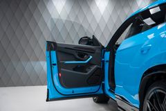 Urus 4.0 V8 SE 2026 BLUE PANO CARBON B&amp;O