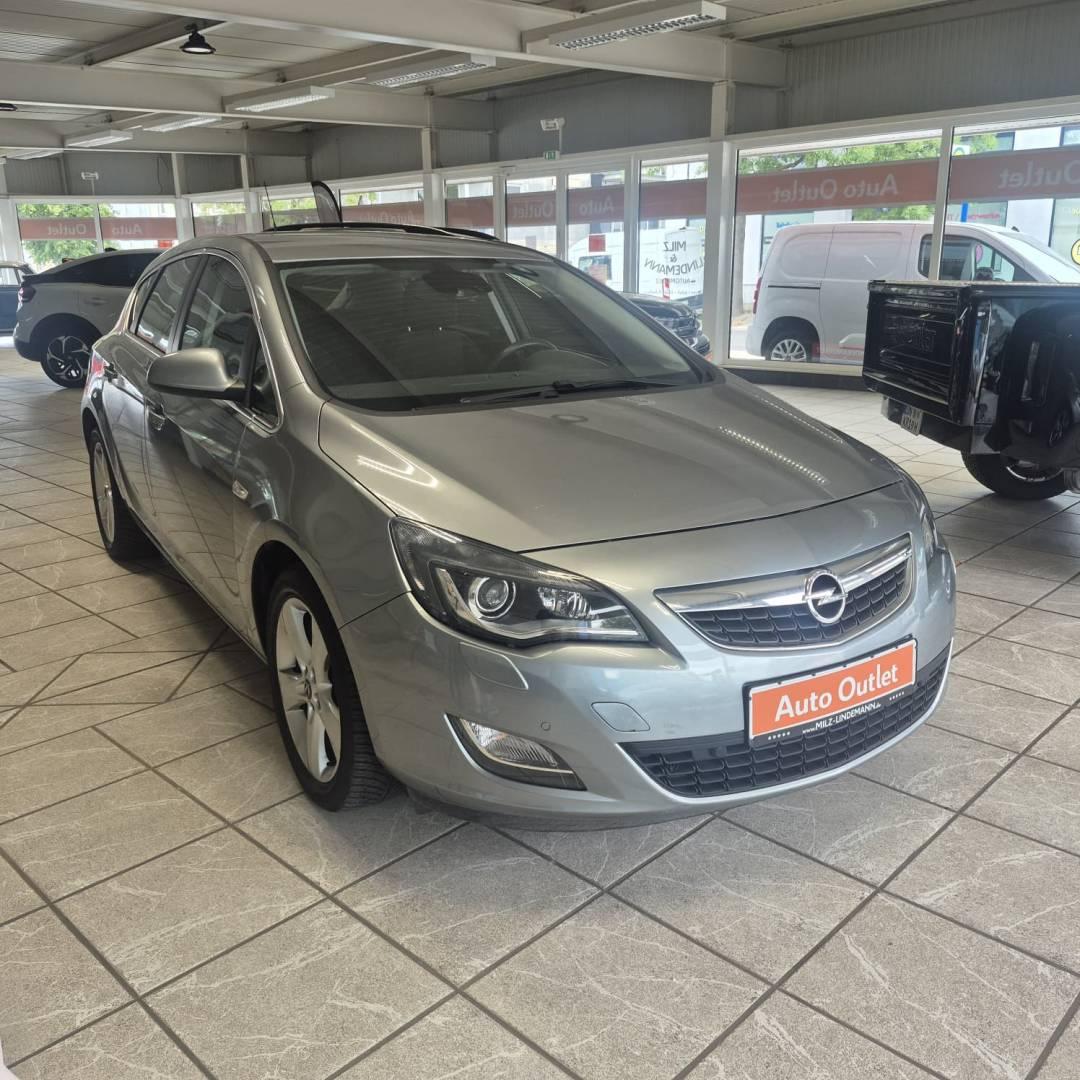 Opel Astra J Lim. 5-trg. 1.6 Selection