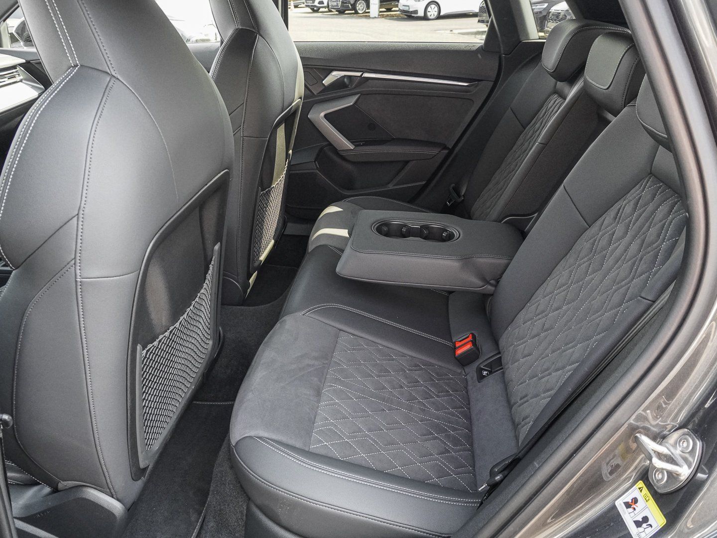 Audi S3 Sportback 2.0 TFSI quattro S tronic MATRIX foto 16