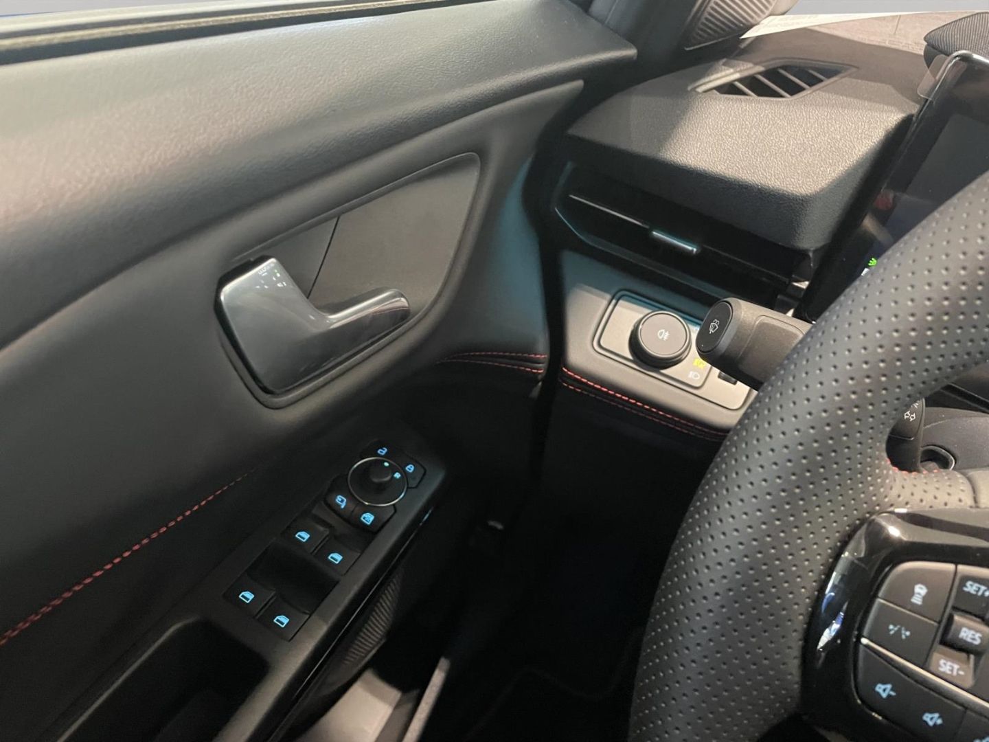 Fahrzeugabbildung Ford Puma ST-Line Navi Digitales Cockpit LED ACC El.