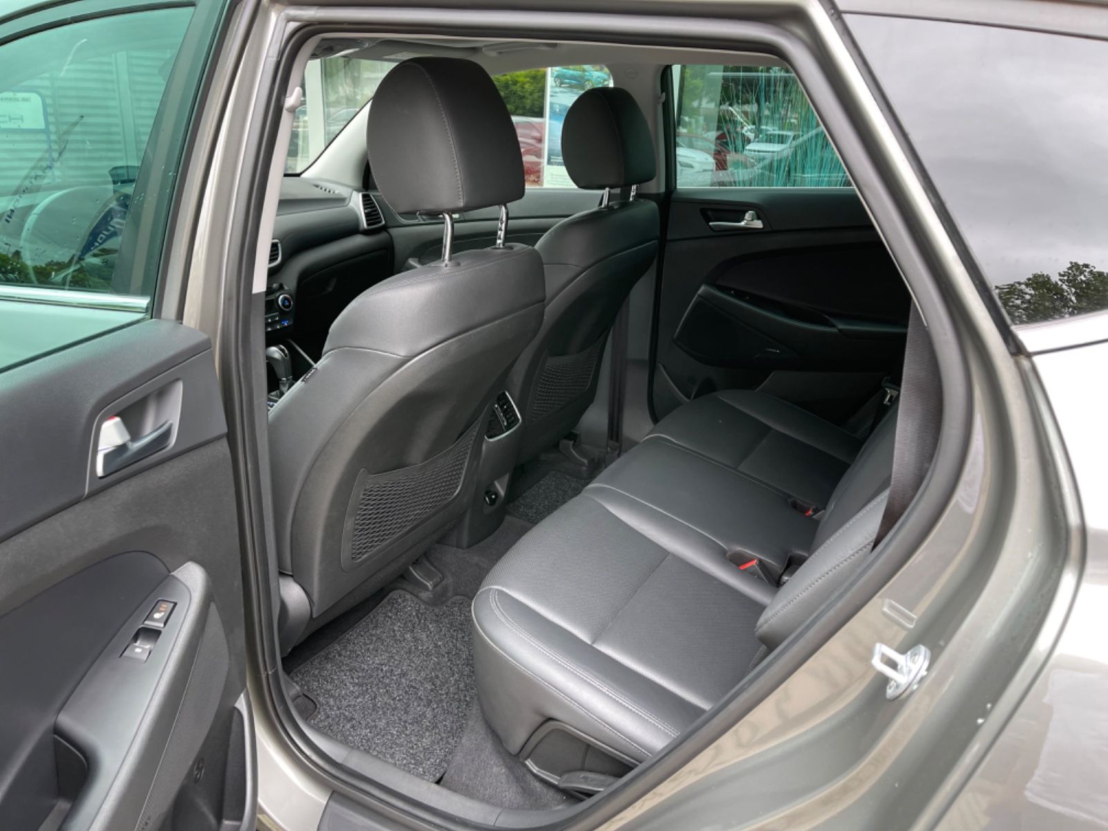 Fahrzeugabbildung Hyundai TUCSON FL 1.6 T-GDI 4WD DCT Premium LEDER 360 SD