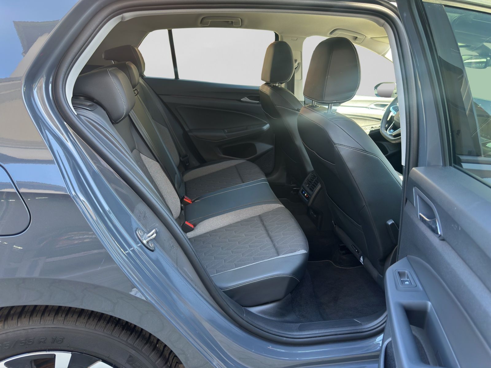 Volkswagen Golf - Bild 6