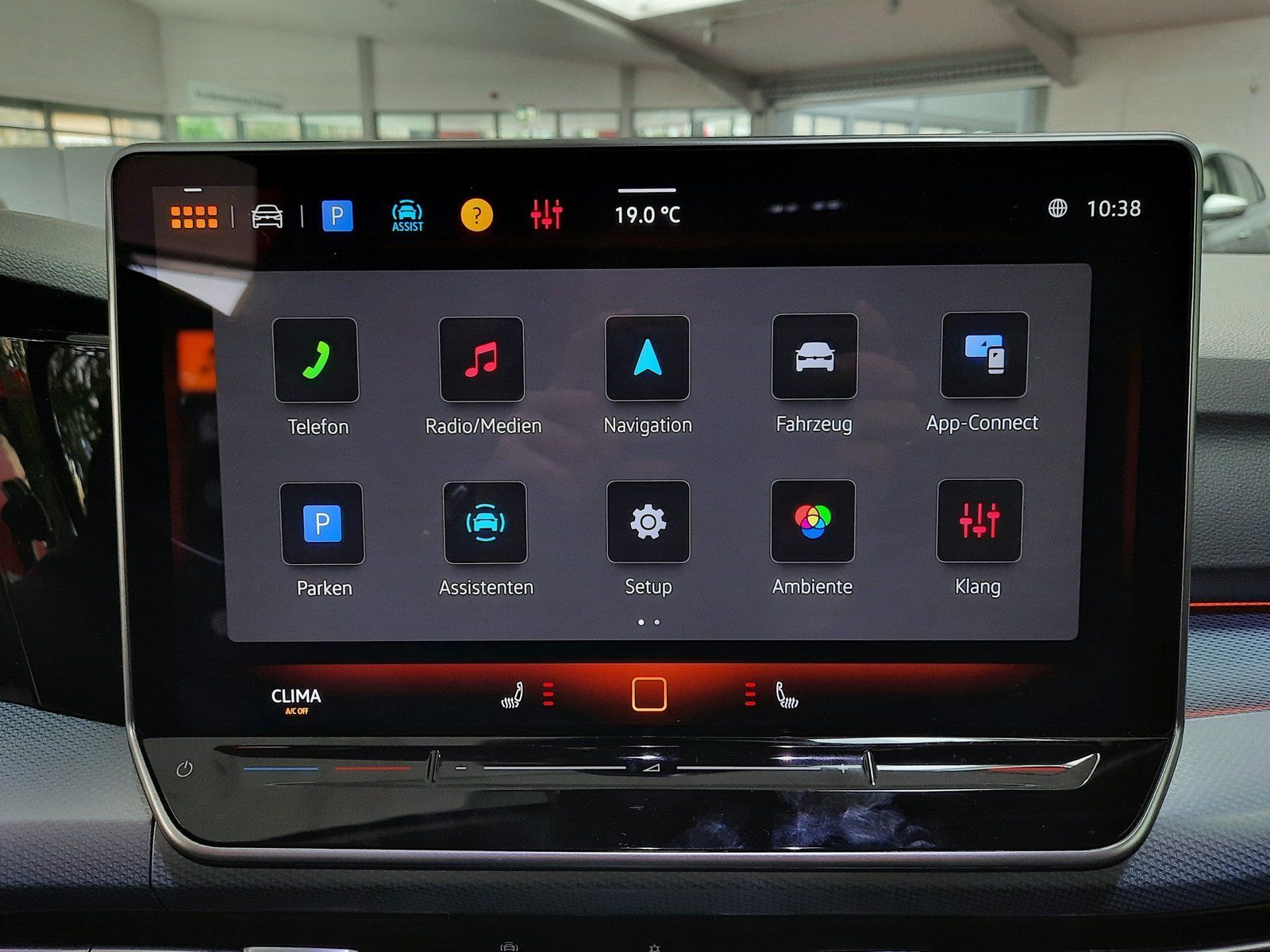 Fahrzeugabbildung Volkswagen Golf TSI Goal DSG *AHK*Cam*LED*App-Conn*Sitzhzg*