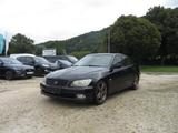 Lexus IS 300 Sport Cross 2JZ - Lexus IS 300 mit Benzin-Antrieb