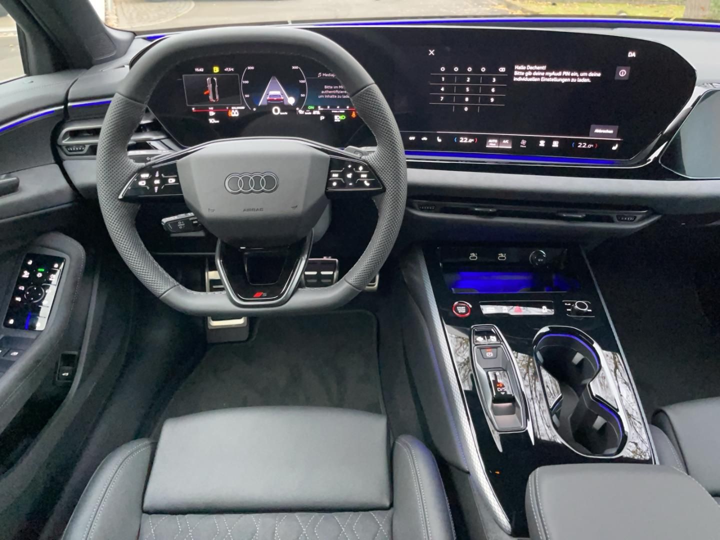 Fahrzeugabbildung Audi A5 Avant TFSI quattro S tronic, edition One, Tec