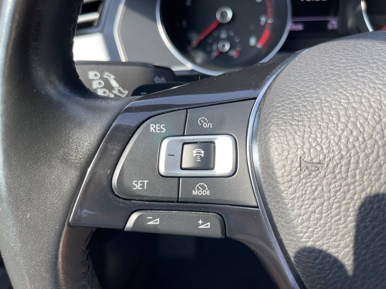 Fahrzeugabbildung Volkswagen Passat 1.4 TSI Comfortline*ParkPilot*AppConnect*