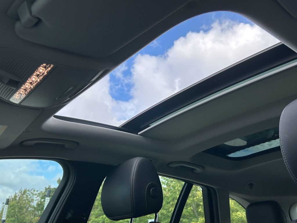Fahrzeugabbildung Mercedes-Benz C 220 d T-Modell Avantgarde*COMAND*PanoDach*AHK