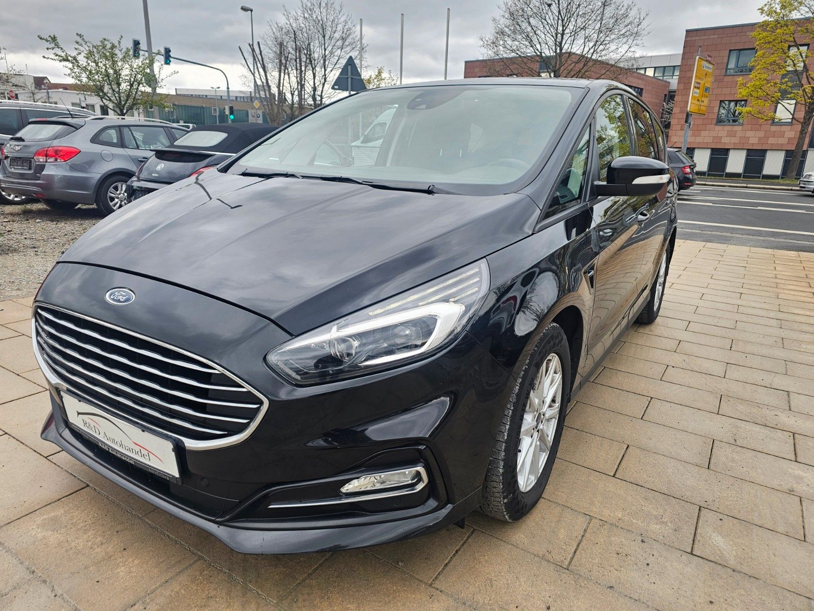 Ford S-Max - 1