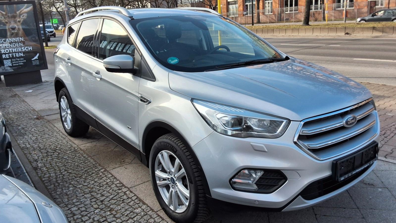 Ford Kuga Titanium Automatik,Leder,Pano,Navi
