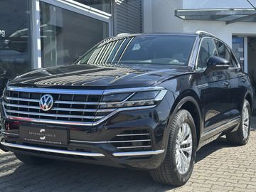Volkswagen Touareg - 2