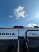 Adria Twin 600 SP Luftfeder- Dachspoiler - 200 Solar