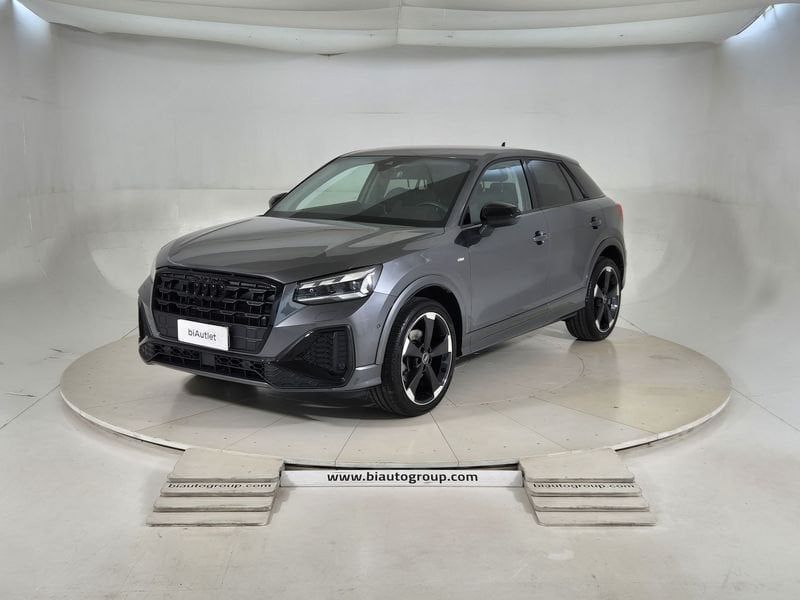 Audi Q2 I 2021 35 1.5 tfsi Identity Black s-tron